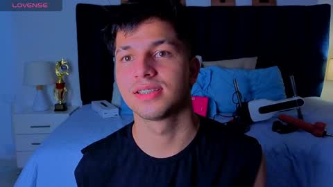 Snapshot of issac_james chatting on 04-11-26, 03:11 Issac online show from 04-11-26, 03:11