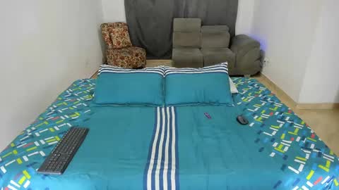 Isabella  online show from 02-22-25, 05:23