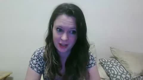 Snapshot of issamayy333 chatting on 10-10-25, 11:15 issamayy333 online show from 10-10-25, 11:15