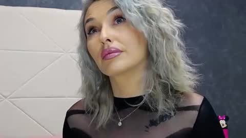 Snapshot of issasmyth chatting on 02-28-26, 12:28 IssaSmyth online show from 02-28-26, 12:28