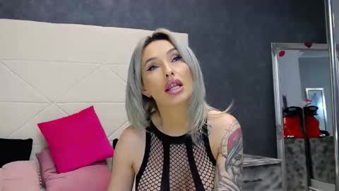 Snapshot of issasmyth chatting on 03-13-26, 04:35 IssaSmyth online show from 03-13-26, 04:35