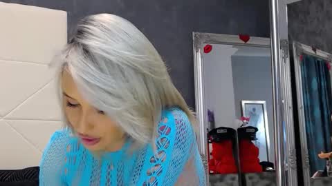 Snapshot of issasmyth chatting on 03-17-26, 05:05 IssaSmyth online show from 03-17-26, 05:05