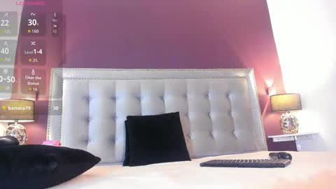 Isabelle online show from 10-21-25, 01:34