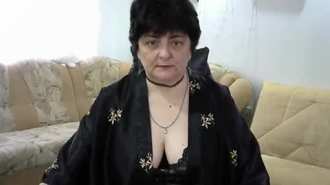 IsXLoves online show from 02-28-25, 09:58