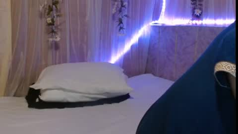 Itala Gomez online show from 03-09-25, 12:21