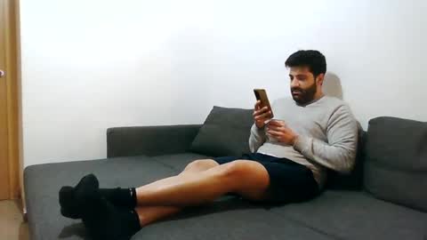 italianboybcn online show from 01-03-25, 08:43