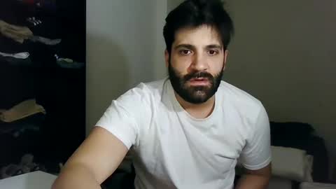 italianboybcn online show from 01-11-25, 08:11