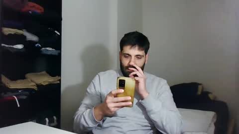 italianboybcn online show from 01-17-25, 08:22