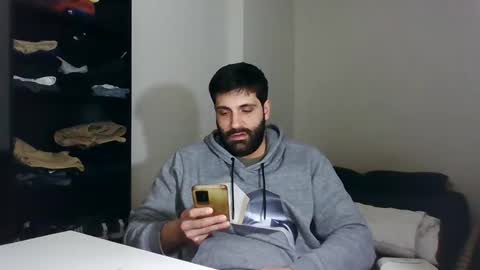 italianboybcn online show from 01-22-25, 10:40