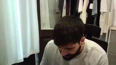 italianboybcn online show from 10-10-25, 07:51