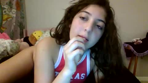 ItalianKitty online show from 11-12-25, 01:50