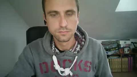 Snapshot of italiano116116 chatting on 11-07-25, 09:31 italiano116116 online show from 11-07-25, 09:31