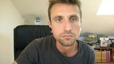italiano116116 online show from 06-16-26, 01:25