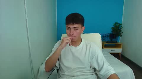 ithan__ online show from 09-12-25, 08:53
