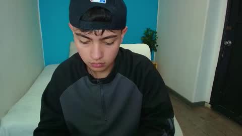 ithan__ online show from 09-13-25, 01:55