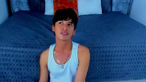 ithan_kingtwin online show from 06-12-26, 08:30
