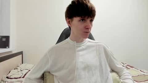 Snapshot of ithan_red chatting on 02-01-25, 06:51 Ethan online show from 02-01-25, 06:51