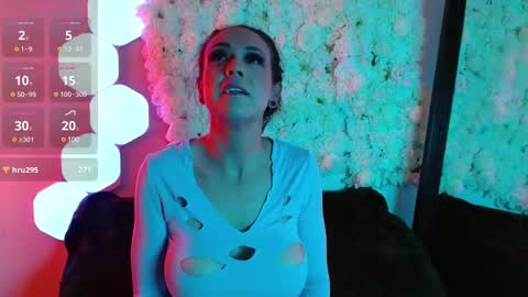 Snapshot of its_allixo chatting on 02-10-25, 02:08 Alli online show from 02-10-25, 02:08