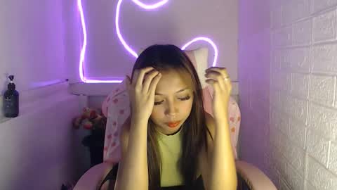 Snapshot of its_andrea chatting on 09-16-25, 04:41 its andrea online show from 09-16-25, 04:41