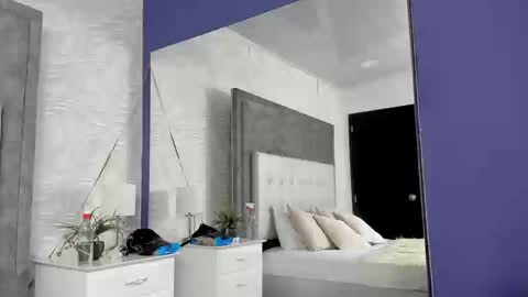 Snapshot of its_bibi chatting on 03-20-26, 04:06 its_bibi online show from 03-20-26, 04:06