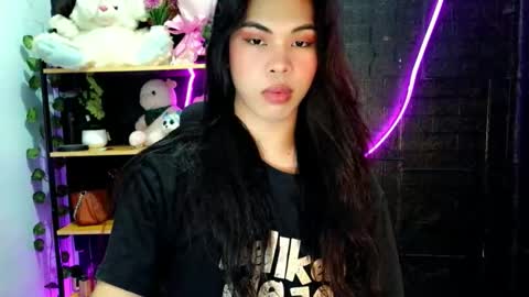 its_chloe20 online show from 06-06-26, 12:43