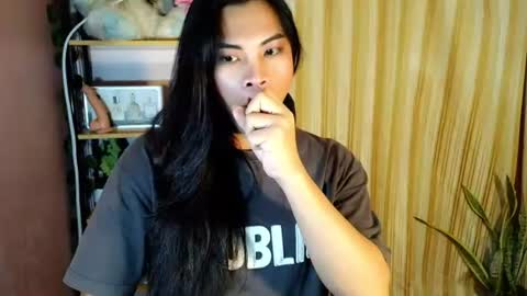 its_chloe20 online show from 06-15-26, 07:49