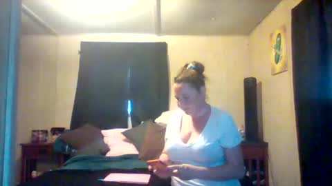 Snapshot of its_kimber chatting on 04-26-26, 05:32 its kimber online show from 04-26-26, 05:32