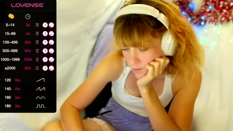 Lily online show from 01-07-25, 01:17