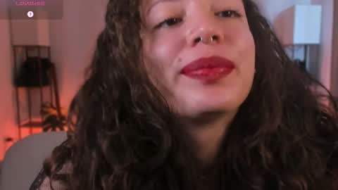 Snapshot of its_marie chatting on 10-11-25, 05:55 Maria online show from 10-11-25, 05:55