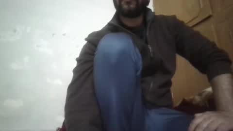 Snapshot of its_me_2323 chatting on 02-04-25, 07:29 its_me_2323 online show from 02-04-25, 07:29