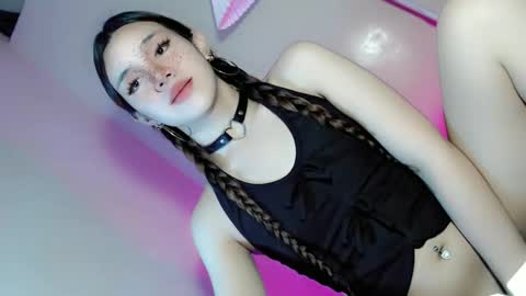 EZZIE online show from 09-29-25, 01:44