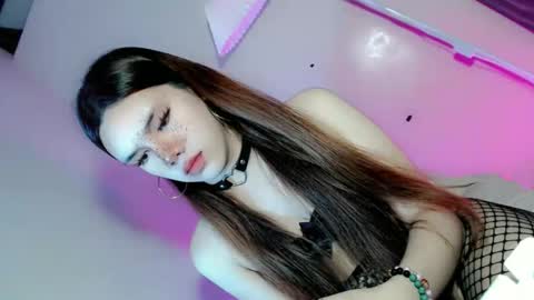 EZZIE online show from 10-03-25, 12:29