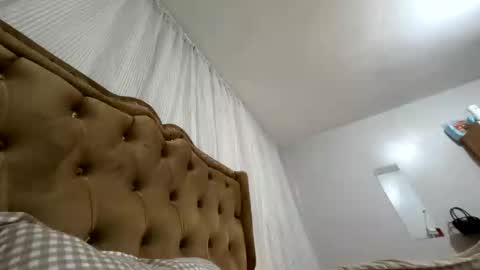 Snapshot of its_me_khalifa chatting on 10-05-25, 01:31 MARIA LABO online show from 10-05-25, 01:31