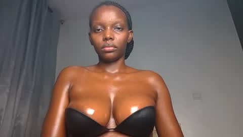 Snapshot of its_metney chatting on 06-22-26, 10:40 Metney online show from 06-22-26, 10:40