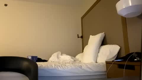 Snapshot of itsavibeouthere chatting on 12-17-24, 12:23 itsavibeouthere online show from 12-17-24, 12:23