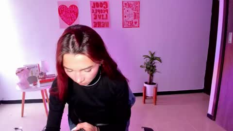 Snapshot of itscamill chatting on 02-28-26, 05:03 camill online show from 02-28-26, 05:03