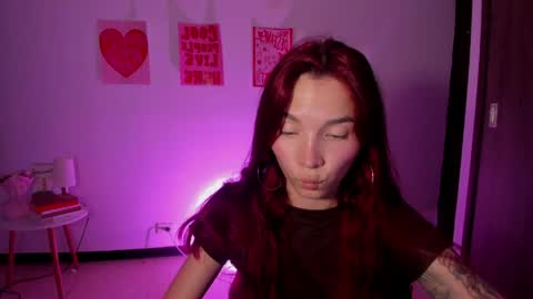 Snapshot of itscamill chatting on 05-07-26, 03:45 camill online show from 05-07-26, 03:45