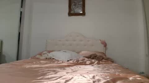 itschanelxx online show from 01-25-25, 09:36