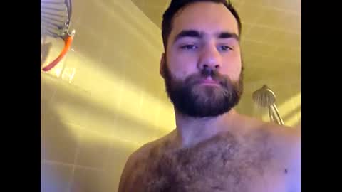 Snapshot of itsdaiton chatting on 01-12-26, 01:27 Daiton online show from 01-12-26, 01:27