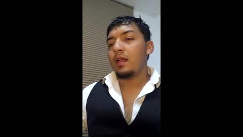 Snapshot of itsdavidx chatting on 04-17-26, 02:25 David online show from 04-17-26, 02:25