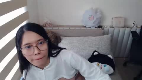 Snapshot of itskittyy chatting on 11-02-25, 02:03 itskittyy online show from 11-02-25, 02:03