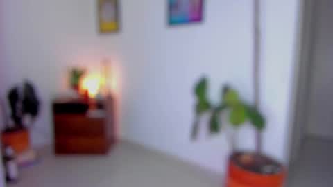 Snapshot of itslau_ chatting on 07-07-26, 07:23 lau online show from 07-07-26, 07:23