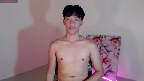 Snapshot of itsme_cxhennn chatting on 10-11-25, 07:29 itsme_cxhennn online show from 10-11-25, 07:29
