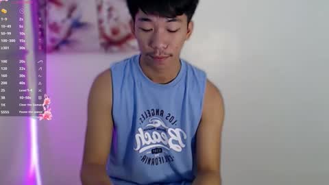 itsme_cxhennn online show from 10-26-25, 06:52