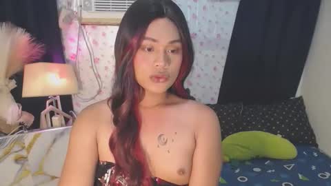 Snapshot of itsme_jazzy chatting on 10-04-25, 02:04 JAZ online show from 10-04-25, 02:04