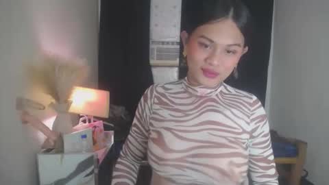 Snapshot of itsme_jazzy chatting on 10-20-25, 03:12 JAZ online show from 10-20-25, 03:12