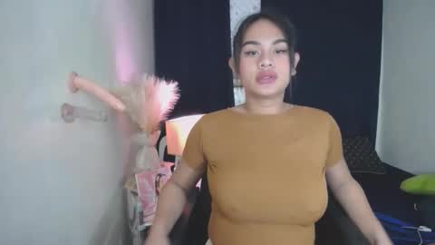 Snapshot of itsme_jazzy chatting on 11-07-25, 01:05 JAZ online show from 11-07-25, 01:05