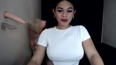 Snapshot of itsme_jazzy chatting on 11-10-25, 08:02 JAZ online show from 11-10-25, 08:02