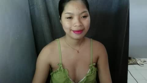 Snapshot of itsme_yourgurlliza chatting on 05-29-26, 05:27 LIZA online show from 05-29-26, 05:27