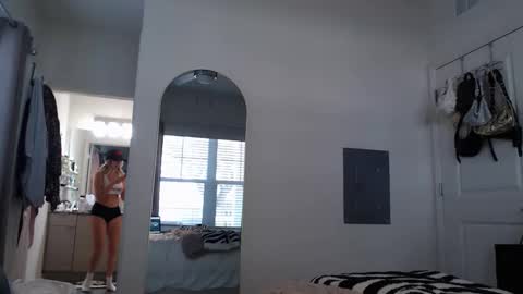 Alexis Rae online show from 11-25-25, 05:24